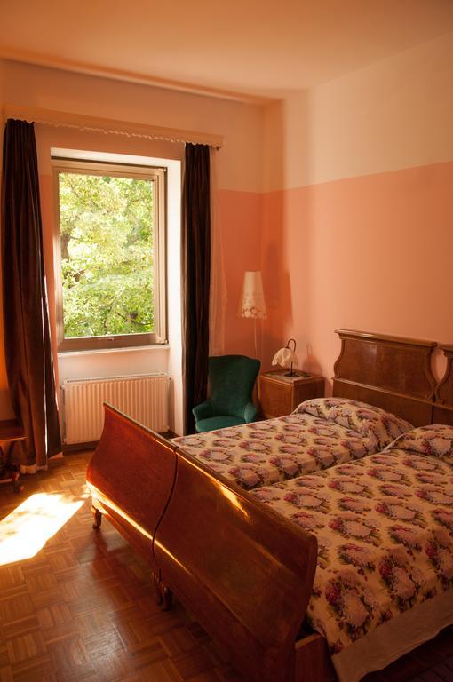 Le Ortensie Di Via Rossetti Panzió Trieszt Kültér fotó